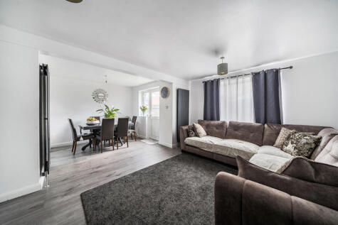 Lyneham Walk, Pinner, Middlesex