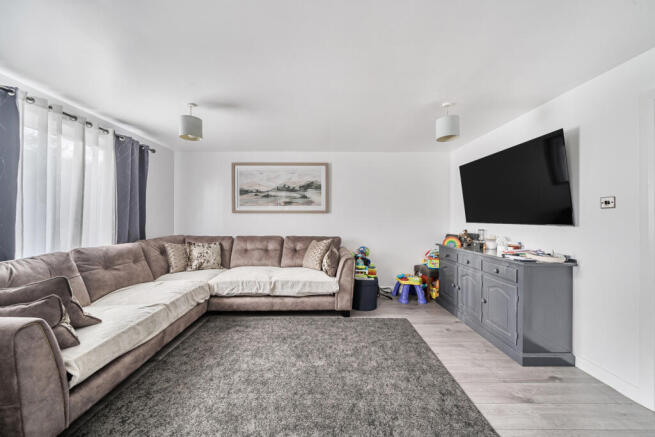 1364346-9-68e691e...