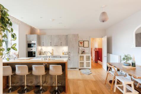 Consort House, East Street,  Soutville, BS3 1FU