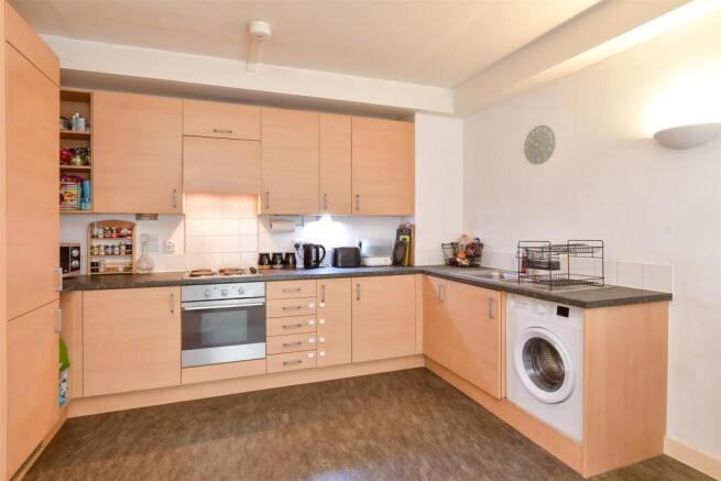 Lounge/ Kitchen
