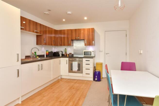 Lounge/ Kitchen