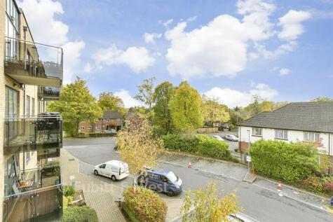 Russells Crescent, Horley, Surrey