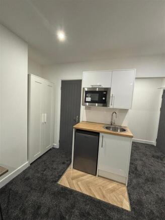 WhatsApp Image 2025-11-19 at 11.04.38_bade0107.jpg