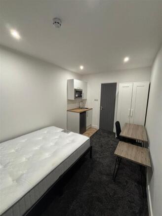 WhatsApp Image 2025-11-19 at 11.04.56_2a5e6cc4.jpg