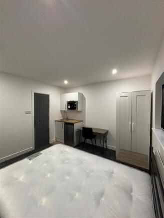 WhatsApp Image 2025-11-19 at 11.05.05_f572f01d.jpg