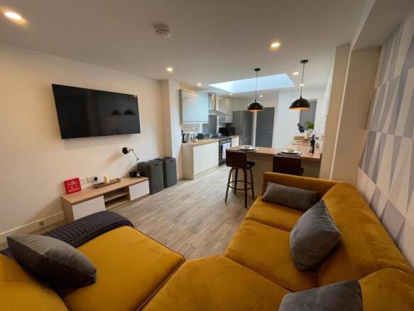 WhatsApp Image 2021-08-08 at 00.49.41.jpeg