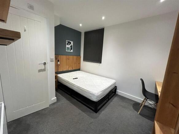 WhatsApp Image 2024-12-10 at 10.53.53_414b29ab.jpg