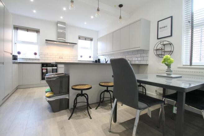 Kitchen Diner (Main)