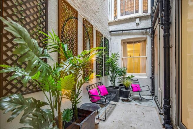 Patio (Non Demised)