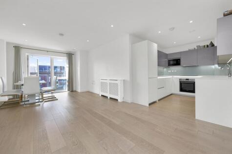 Wilkinson Close, London