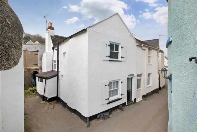 2 Bedroom Cottage For Sale In Gull Cottage 7 Middle Street Tq14