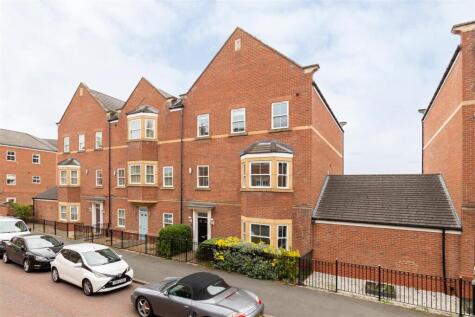 Featherstone Grove, Gosforth, NE3