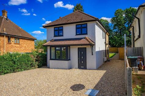 The Crescent, Abbots Langley