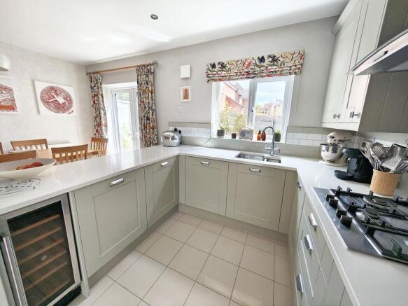 Kitchen / Breakfast Room