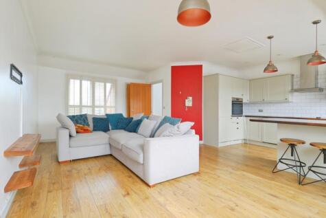 Turlow Court, Leeds, West Yorkshire, LS9