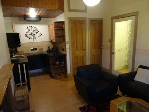 Lounge 1