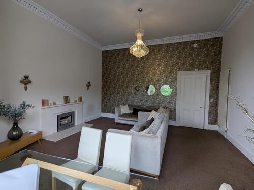 Lounge 2