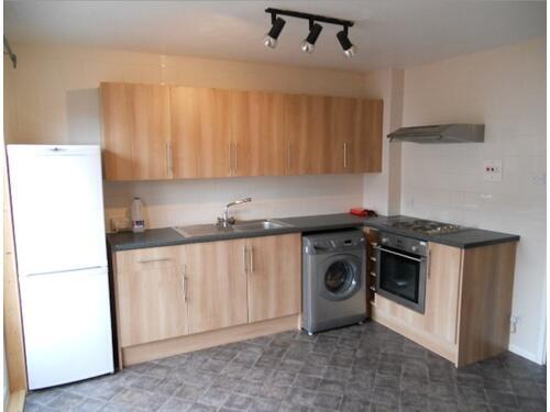 55 Cuikenburn kitchen.jpg