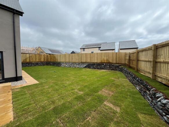 Garden 2.jpg