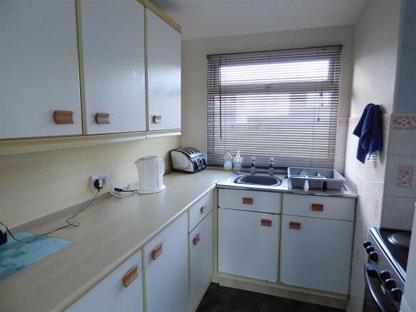 46 Norton Park Kitchen.jpg