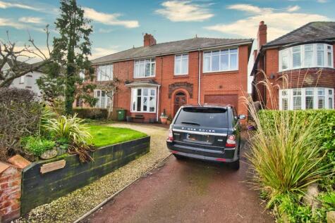 Winsford - 5 bedroom semi-detached house for sale
