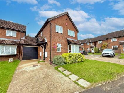 Fieldfare Green, Luton