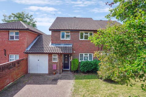 Rosewood Way, Farnham Common, SL2