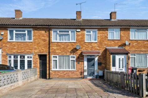 Pemberton Road, Slough, SL2