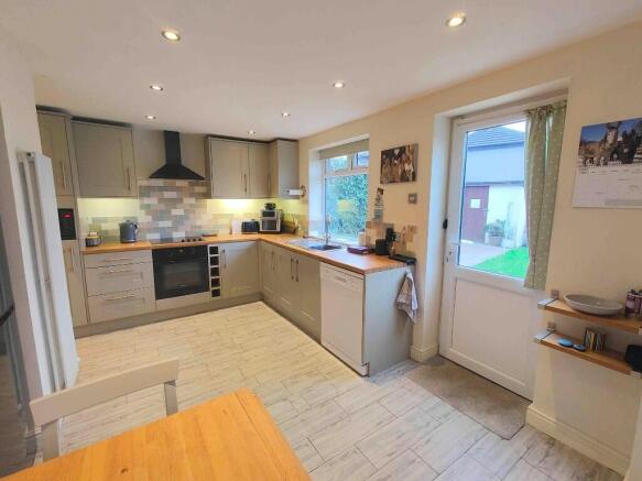 Dining Kitchen