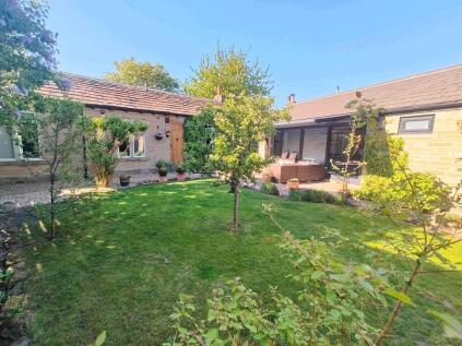 Briar Cottage, Village Street, Norwood Green, HX3 8QE