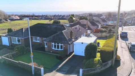 17 Burned Road, Shelf, HX3 7PT