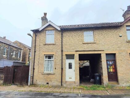 13 George Street, Hipperholme, HX3 8DY