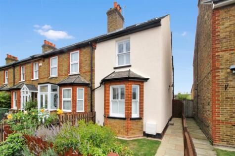 Elm Road, Ewell Village