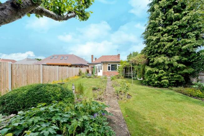 3 bedroom detached bungalow for sale in Manor Drive, Ewell Court ...