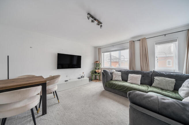 1373660-6-6902463...