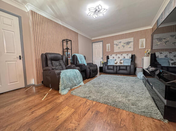 Living Room (3)