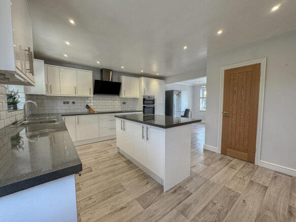 Kitchen/Breakfast Room