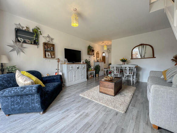 Living Dining Room (2)