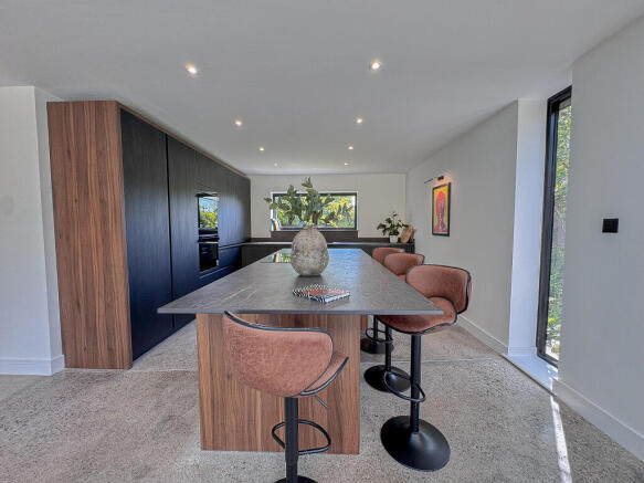 Kitchen (2)