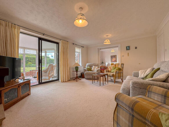 Living Room (3)