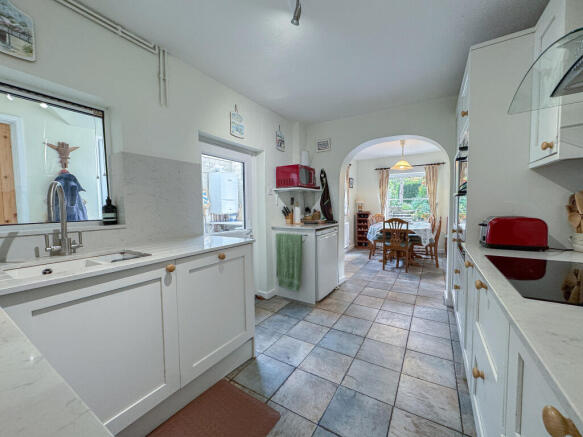 Kitchen Dining Room (2)