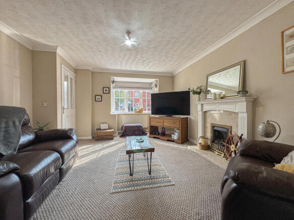 Living Room (2)