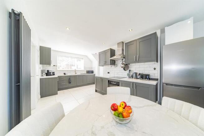 15-Haigh-Crescent-17.jpg