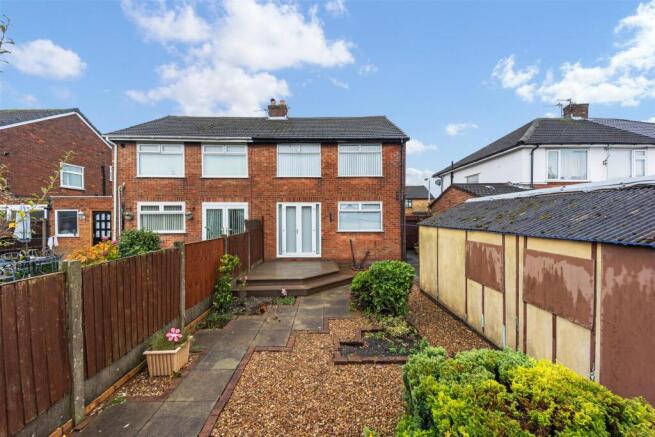 12 Arnside Avenue garden 3.jpg