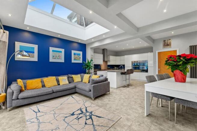 2 Old Lane family room.jpg