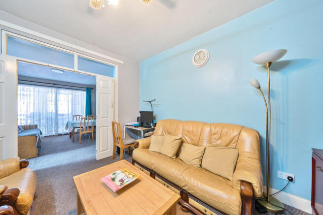 1295775-11-682c6a...