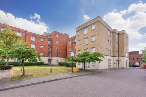 Holyhead Mews, Slough, Berkshire, SL1