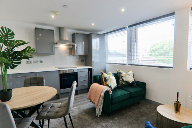NEWLY REFURBISHED 1 BED APARTMENT - LEEDS