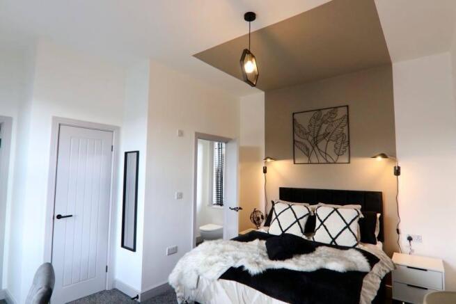 Stunning 5 Bed HMO in the heart of Wakefield
