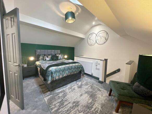 Marvellouse 5 bed house share on Kelverlow Street